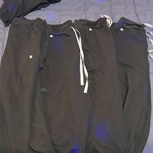 Figs scrubs bundle in black